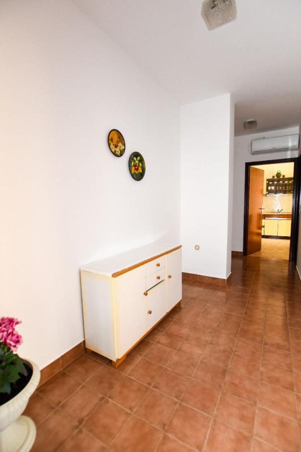 Apartments Luce - Family Friendly & Parking Pag Town Exteriér fotografie
